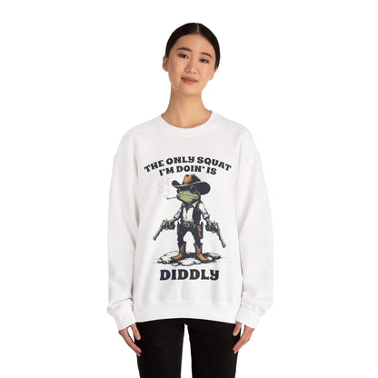 Funny Frog Sweatshirt – Cozy Crewneck with Cowboy Boots & Cheeky Quote “The Only Squat I’m Doin’ is Diddly” – Humorous Casual Fleece Pullover