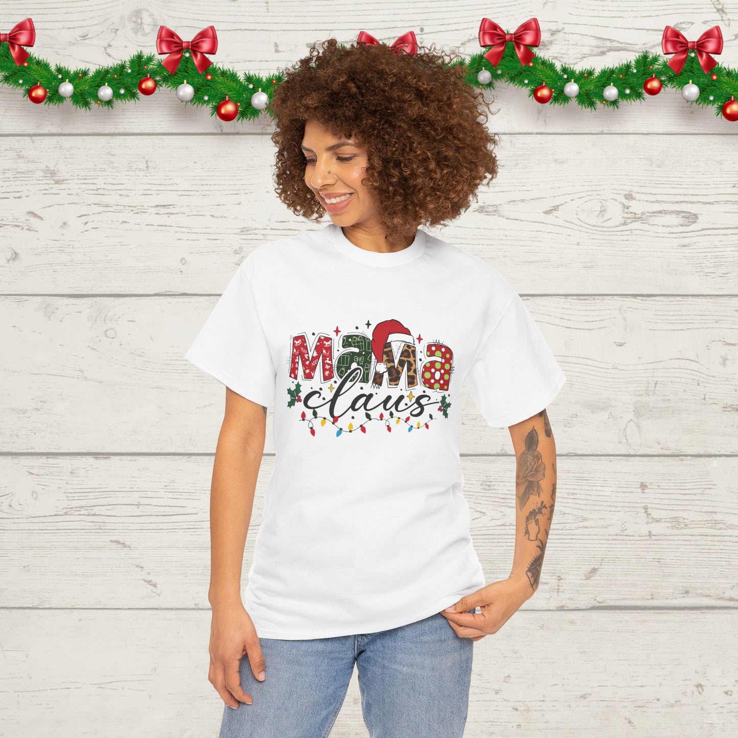 Mama Claus Christmas T-Shirt – Festive Holiday Graphic Tee for Moms – Gildan 5000 Unisex