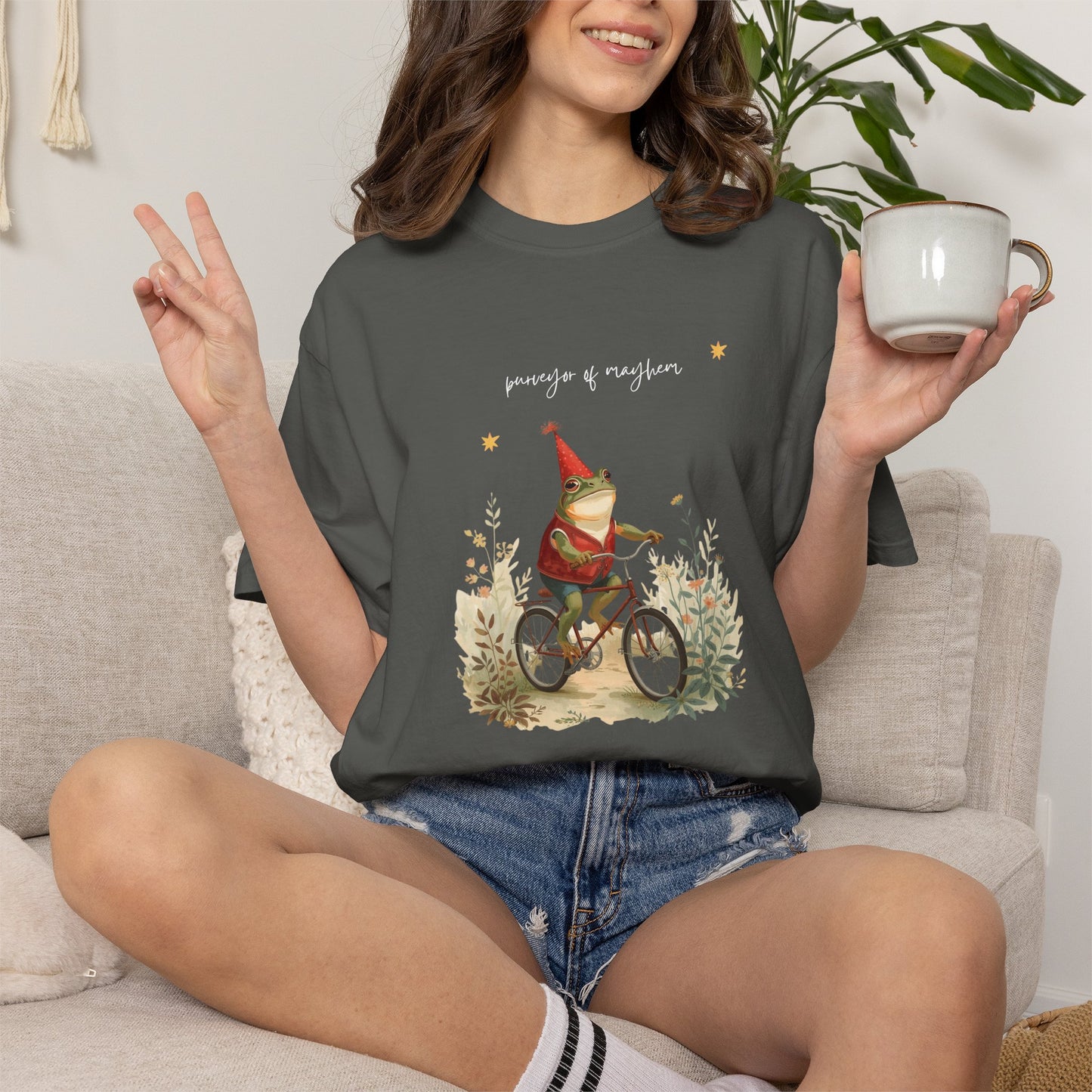 Comfort Colors 1717 Purveyor of Mayhem Frog Wizard Bike Tee